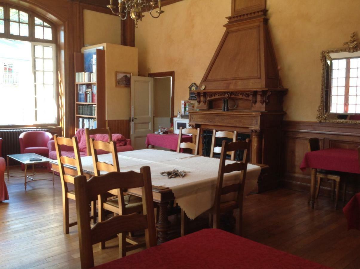Chambres D'Hotes " Les Cascatelles" Ax-les-Thermes Luaran gambar