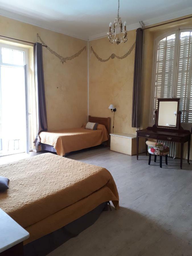 Chambres D'Hotes " Les Cascatelles" Ax-les-Thermes Luaran gambar
